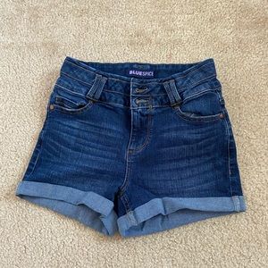 Blue spice dark denim blue jean shorts. Size 0